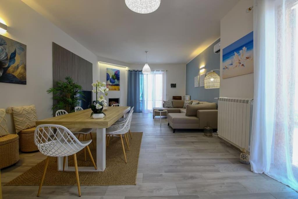Villa Vera, Accesso Al Mare, Vista Castello, Ac Бриндизи Экстерьер фото